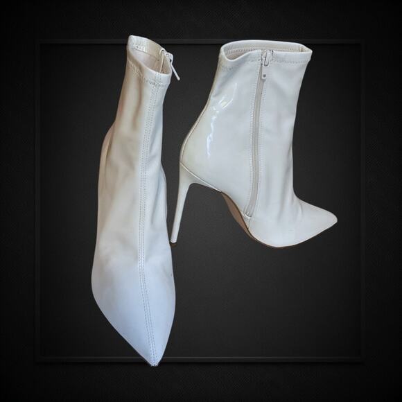 Steve Madden Women’s SZ 7.5M White Patent Stiletto High Heels Side Zip - Picture 12 of 13